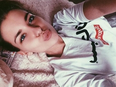 Целувкииии :*